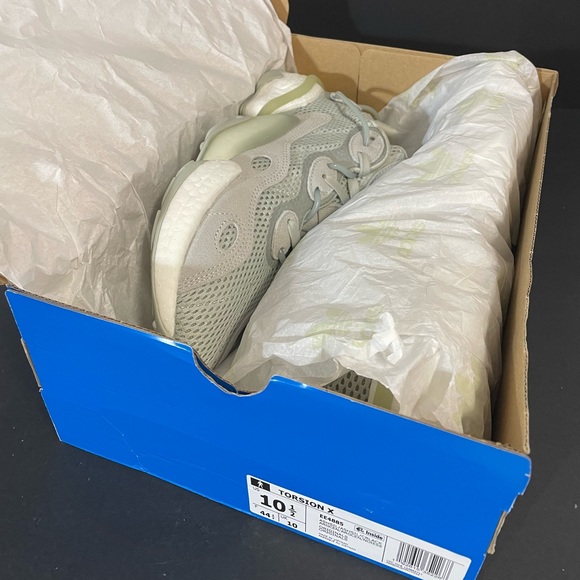 Adidas - Picture 4 of 4